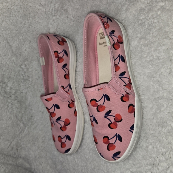 Kate Spade Keds Collab sz7 Pink Bright Red Cherry Sneakers Metal - Picture 8 of 8